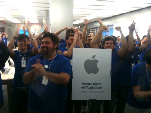 Apre l'Apple Store Porta di Roma