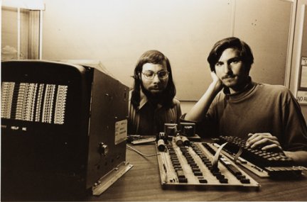 Steve Wozniak e Steve Jobs nel 1976