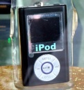 Questo si chiama pure iPod, che coraggio....
